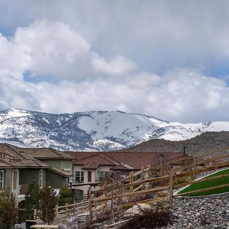 Luxury Retreat - King Beds, Hot Tub, & Pool - Family & Remote Work Friendly Apartment Reno Luaran gambar