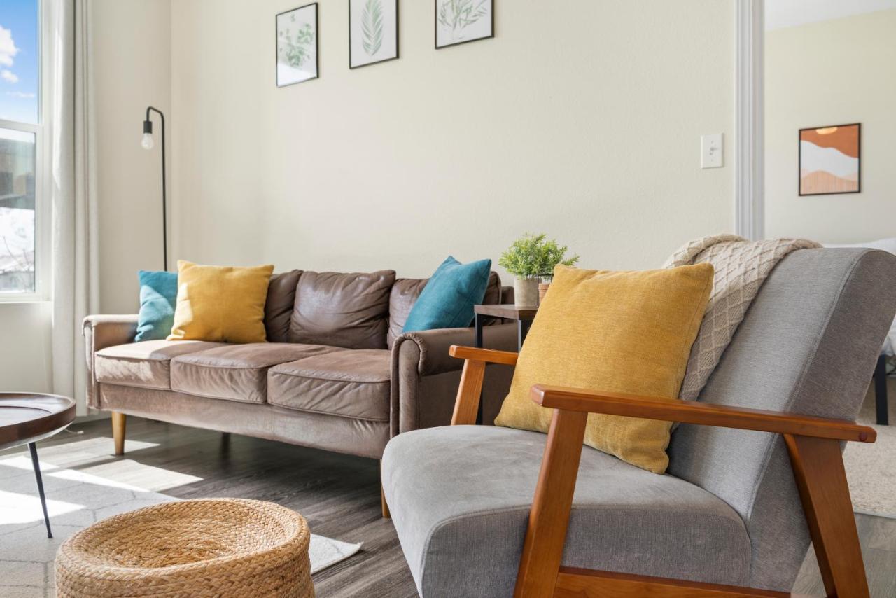 Luxury Retreat - King Beds, Hot Tub, & Pool - Family & Remote Work Friendly Apartment Reno Luaran gambar