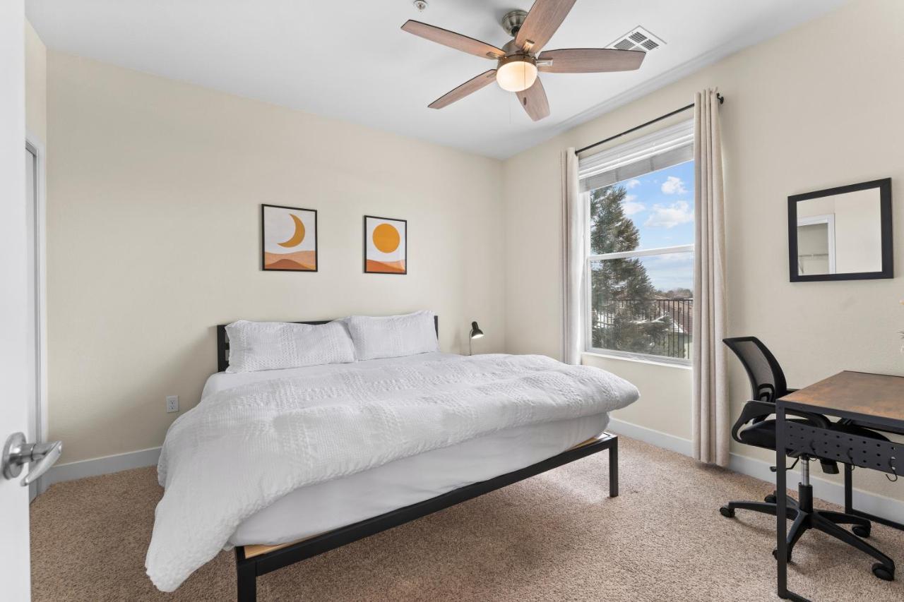 Luxury Retreat - King Beds, Hot Tub, & Pool - Family & Remote Work Friendly Apartment Reno Luaran gambar