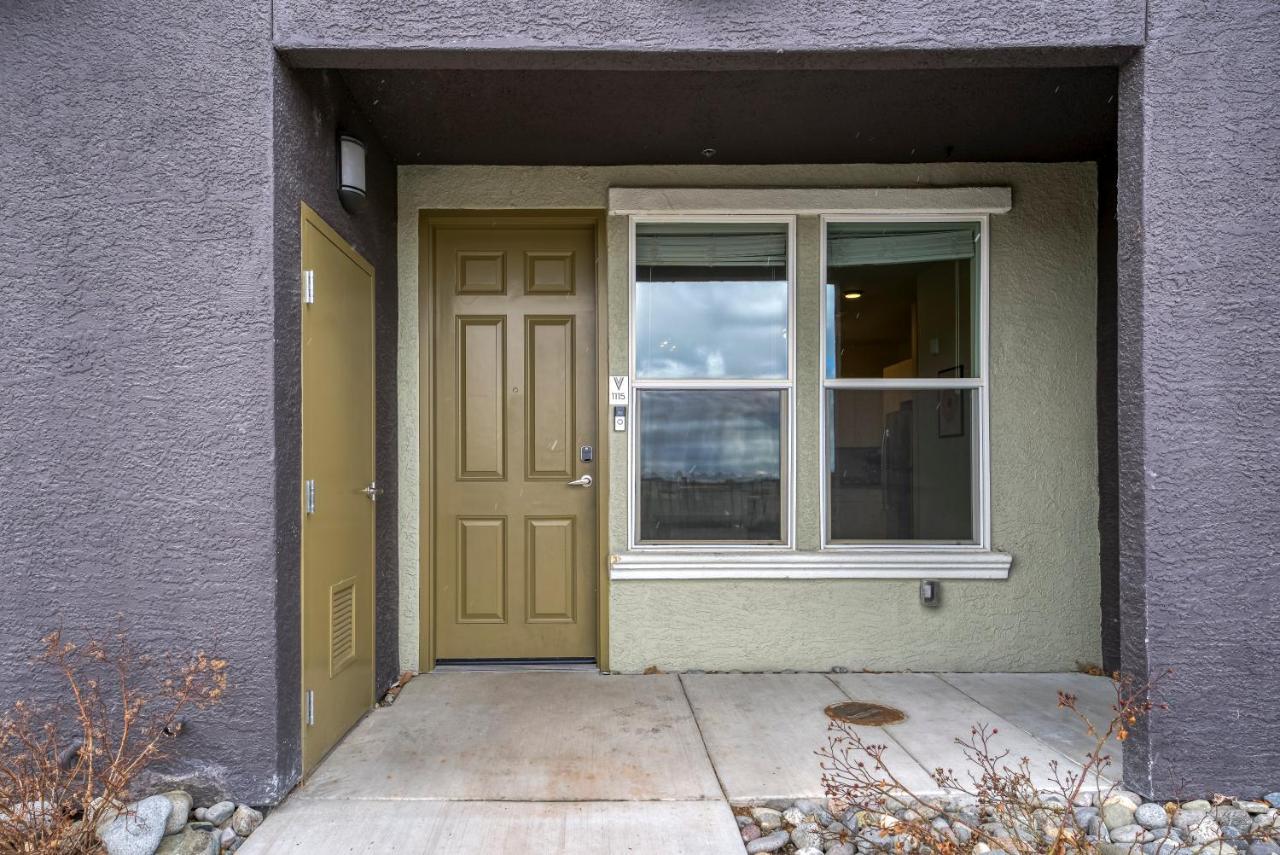 Luxury Retreat - King Beds, Hot Tub, & Pool - Family & Remote Work Friendly Apartment Reno Luaran gambar