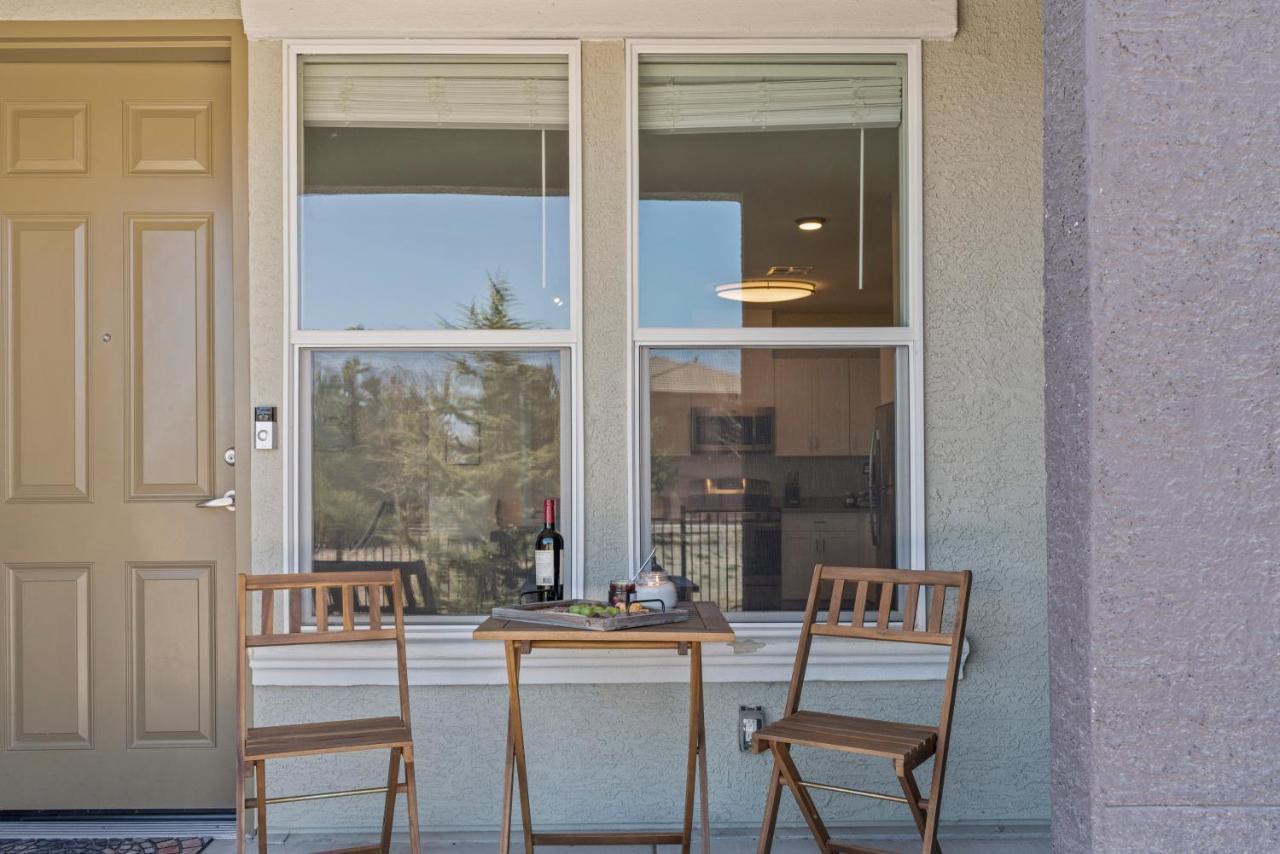 Luxury Retreat - King Beds, Hot Tub, & Pool - Family & Remote Work Friendly Apartment Reno Luaran gambar